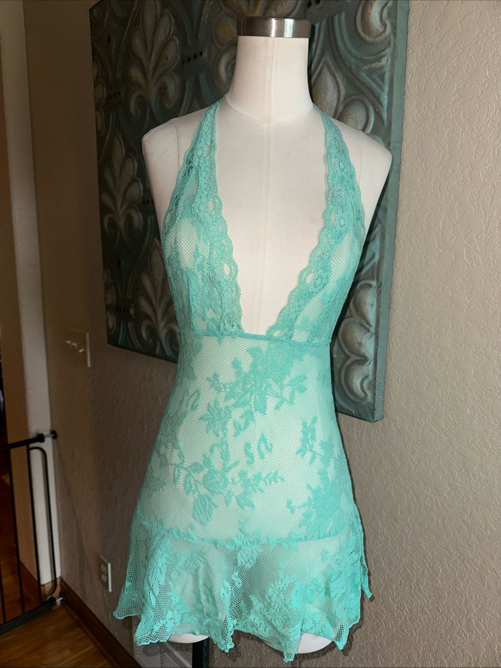 Victoria’s Secret Lace Halter Chemise Babydoll Aqua Open Back Lingerie S/P